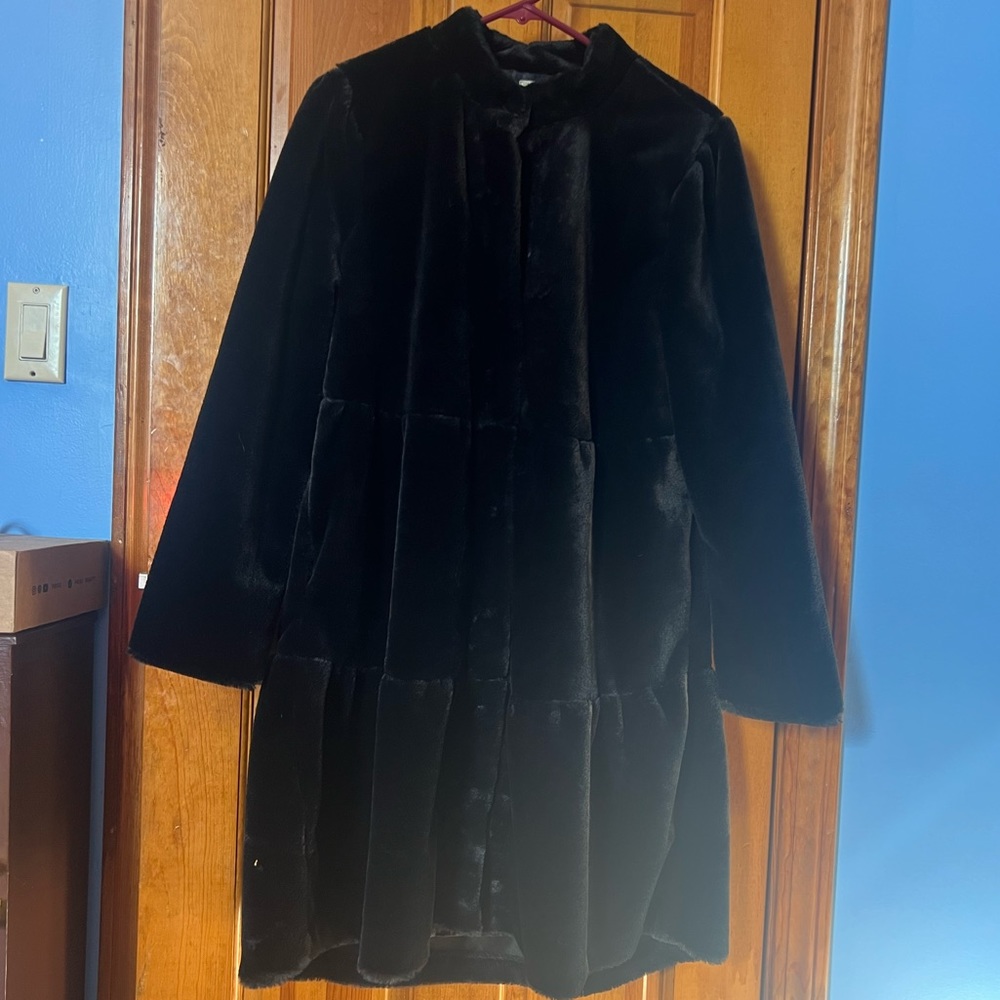 Women’s Long Faux Fur Coat Medium